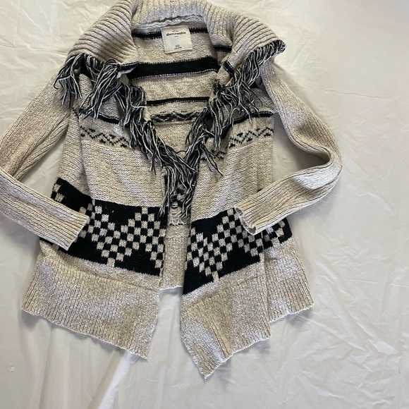 Abercrombie Kids Open Sweater - Picture 4 of 7